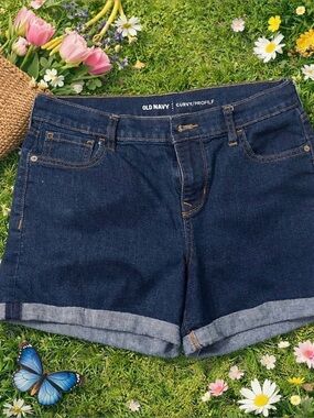 Old Navy Dark Blue Curvy Rolled-Hem Denim Shorts Size 6